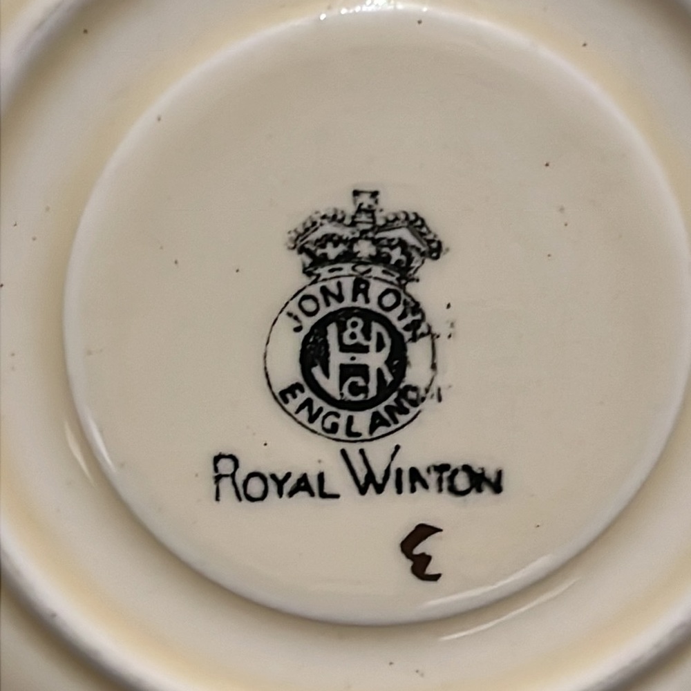 Governors Palace Williamsburg VA demitasse cup and saucer - Picture 9 of 11